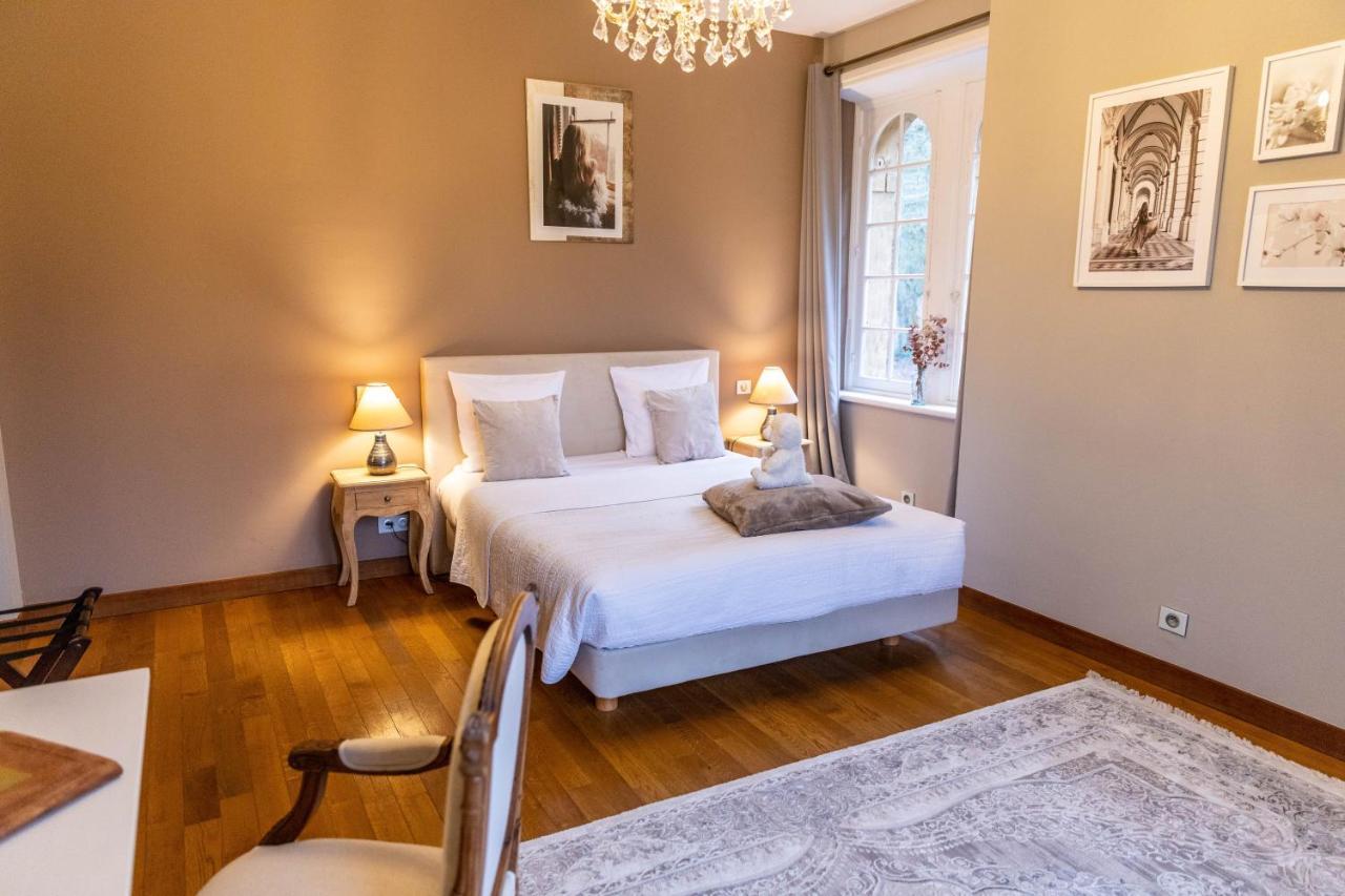 Hotel O Chateau Hayange Esterno foto