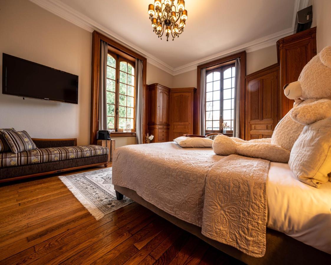 Hotel O Chateau Hayange Esterno foto