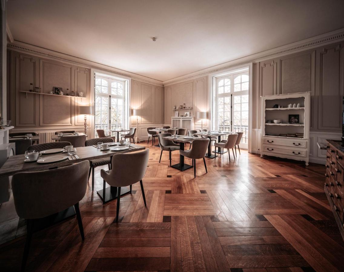 Hotel O Chateau Hayange Esterno foto